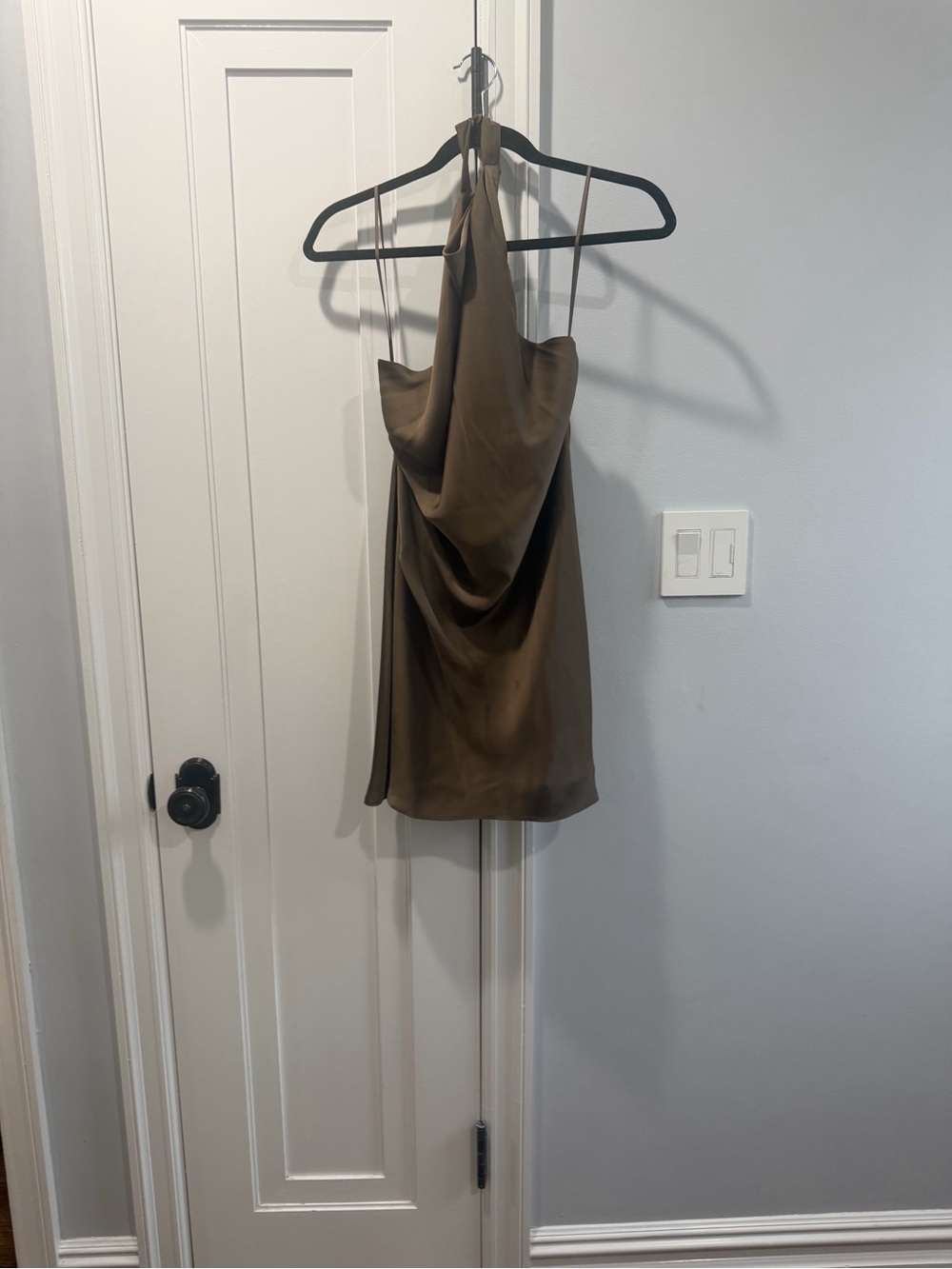 Aritzia Babaton Audience Satin Mini Dress NWT sz 6 - Picture 3 of 5